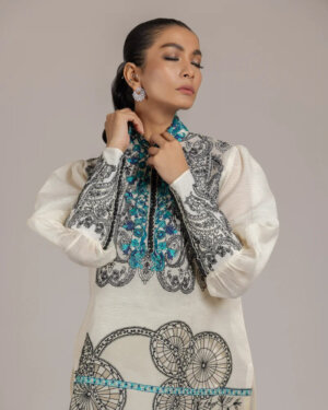 Soha Monochrome - Peacock Top